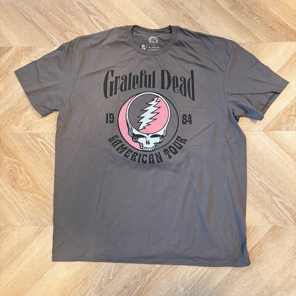 NWOT Grateful Dead Gray Graphic T-Shirt - Picture 1 of 5
